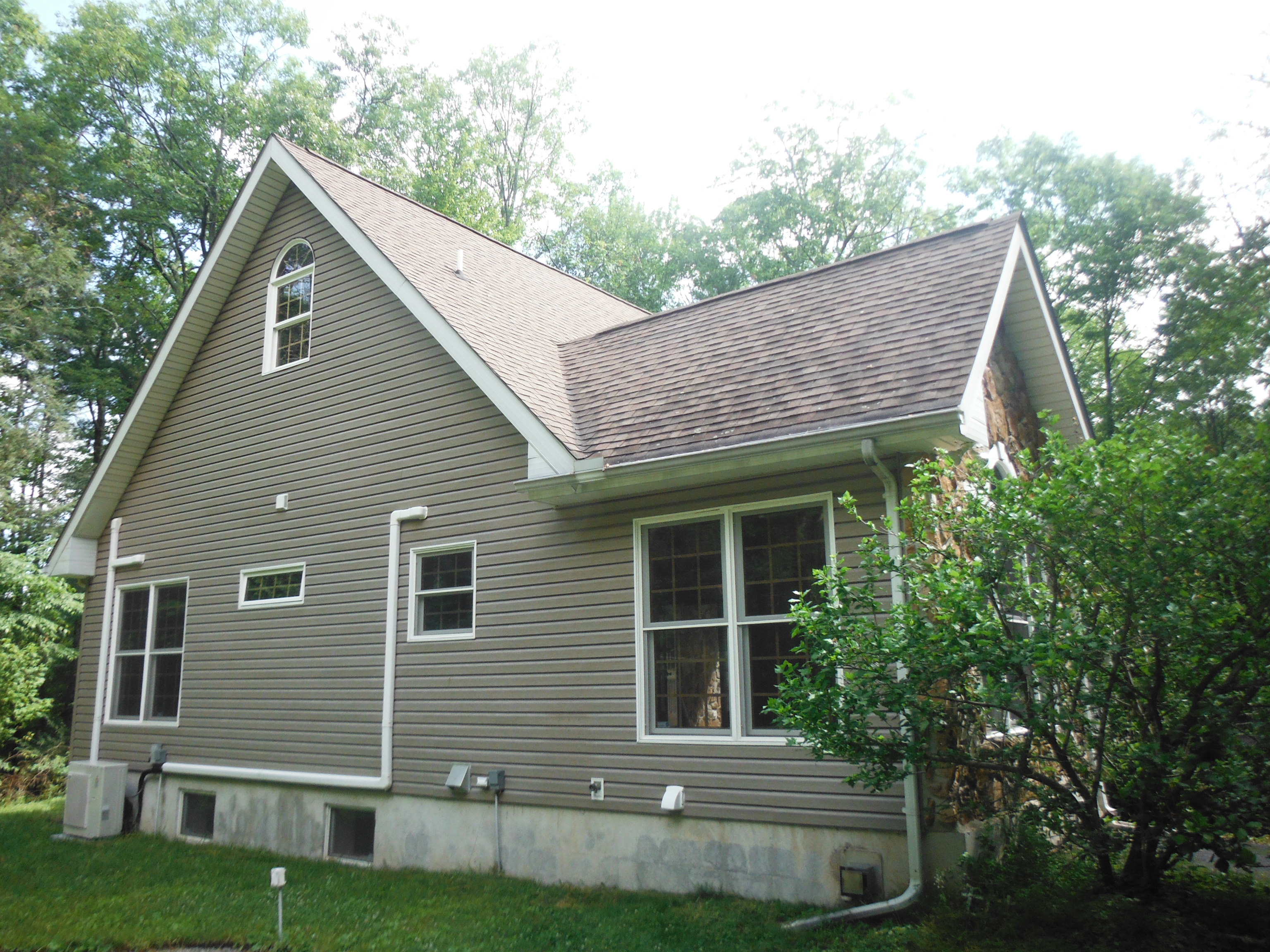 628 Sunset Rd., Stroudsburg, PA 18360