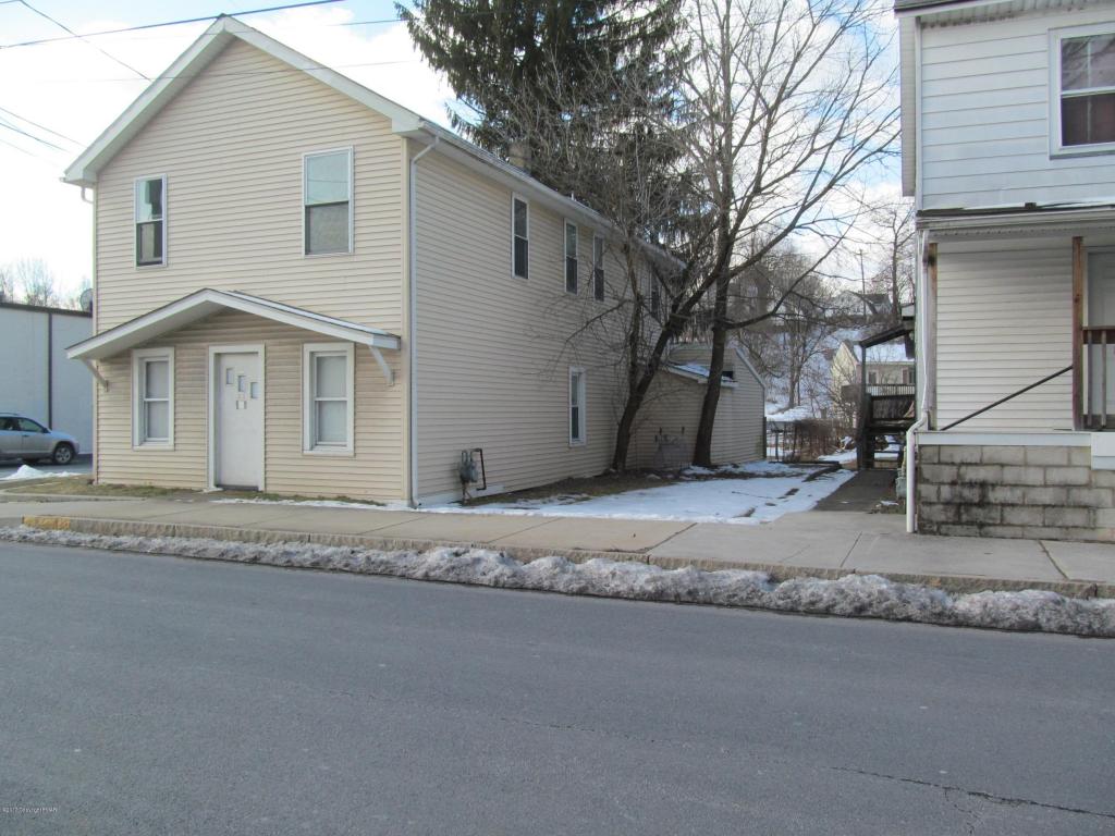 65 N 3rd St., Stroudsburg, PA 18360