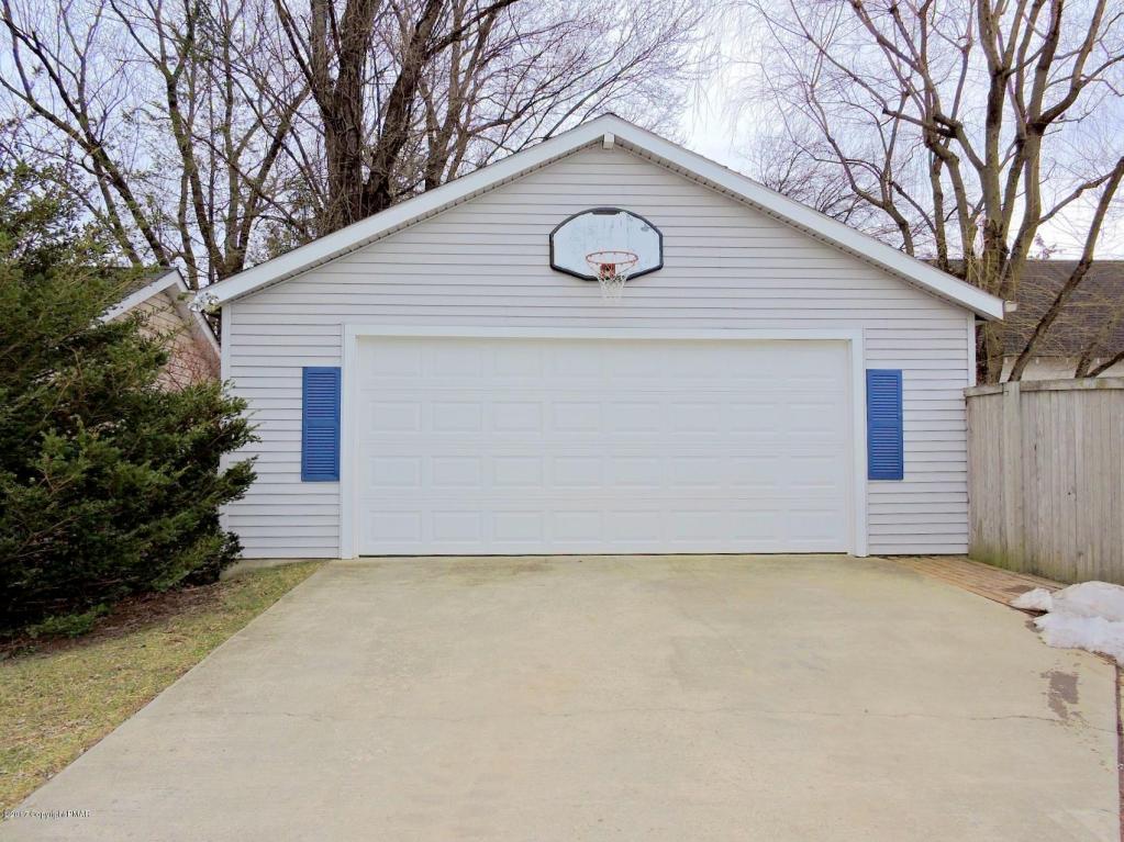 528Lindbergh Avenue, Stroudsburg, PA 18360