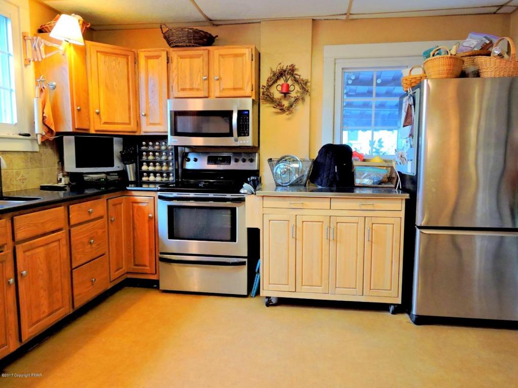 528Lindbergh Avenue, Stroudsburg, PA 18360