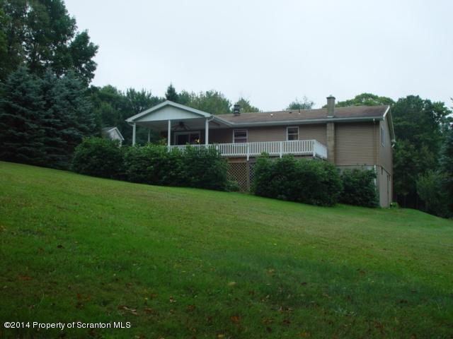 107 Old Orchard Rd, Carbondale, PA 18407