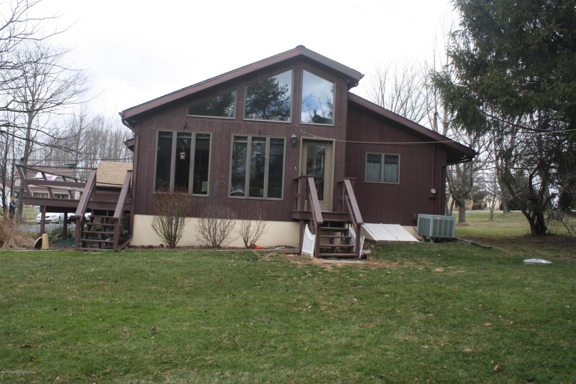 1320 Fairview Rd, Scott Twp, PA 18411