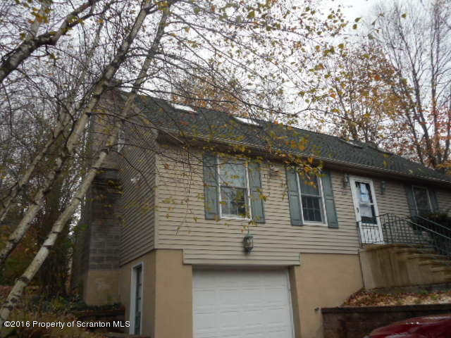 203 Willow Rd, Dalton, PA 18414