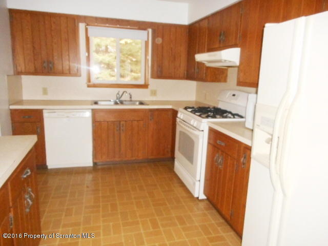 203 Willow Rd, Dalton, PA 18414