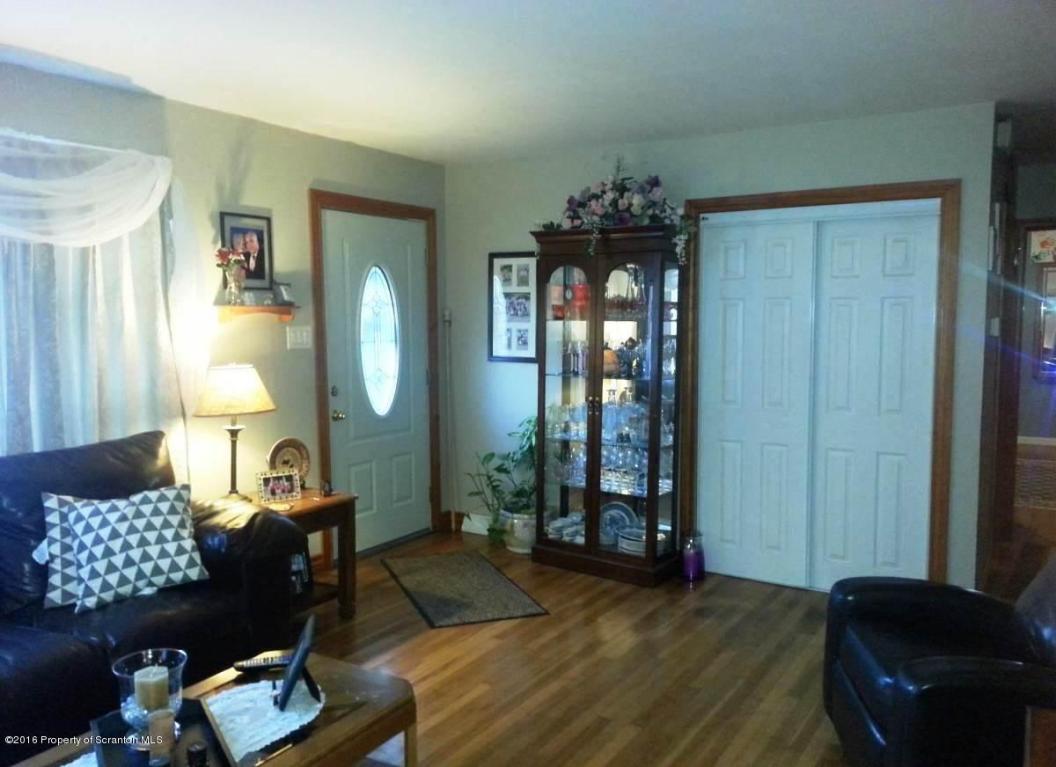 1395 Bunker Hill Rd, Factoryville, PA 18419