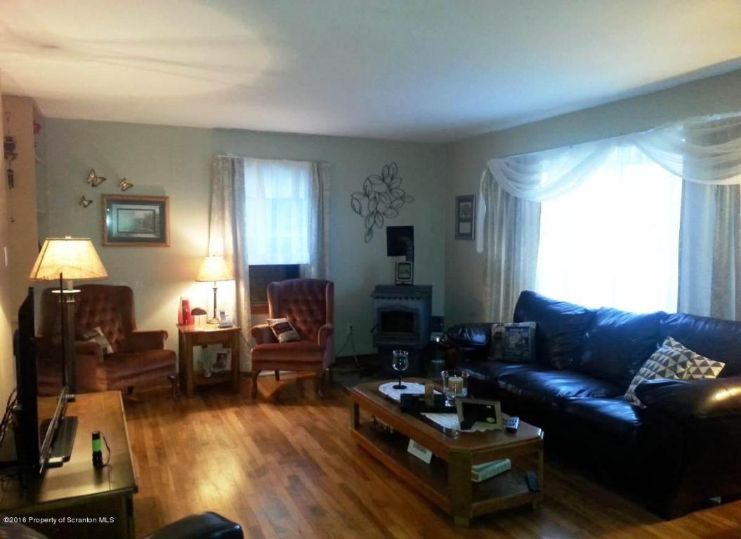 1395 Bunker Hill Rd, Factoryville, PA 18419