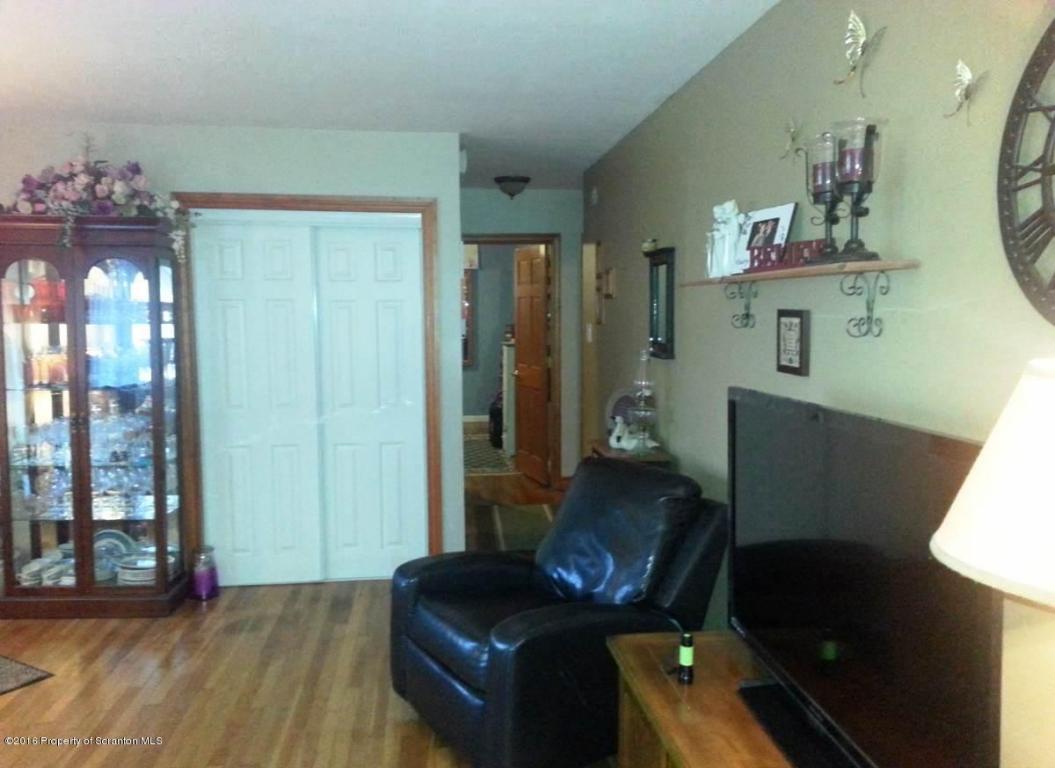 1395 Bunker Hill Rd, Factoryville, PA 18419
