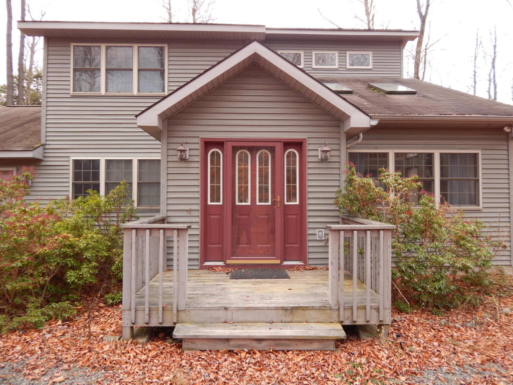 97Delbert Drive, Gouldsboro, PA 18424