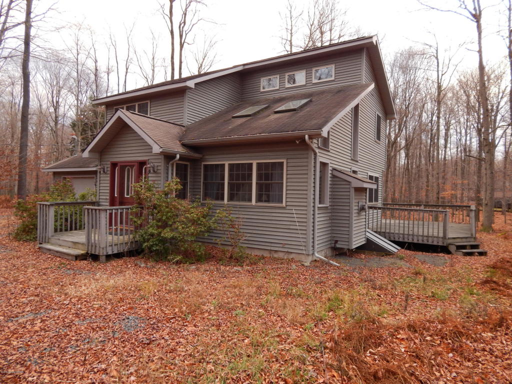 97Delbert Drive, Gouldsboro, PA 18424