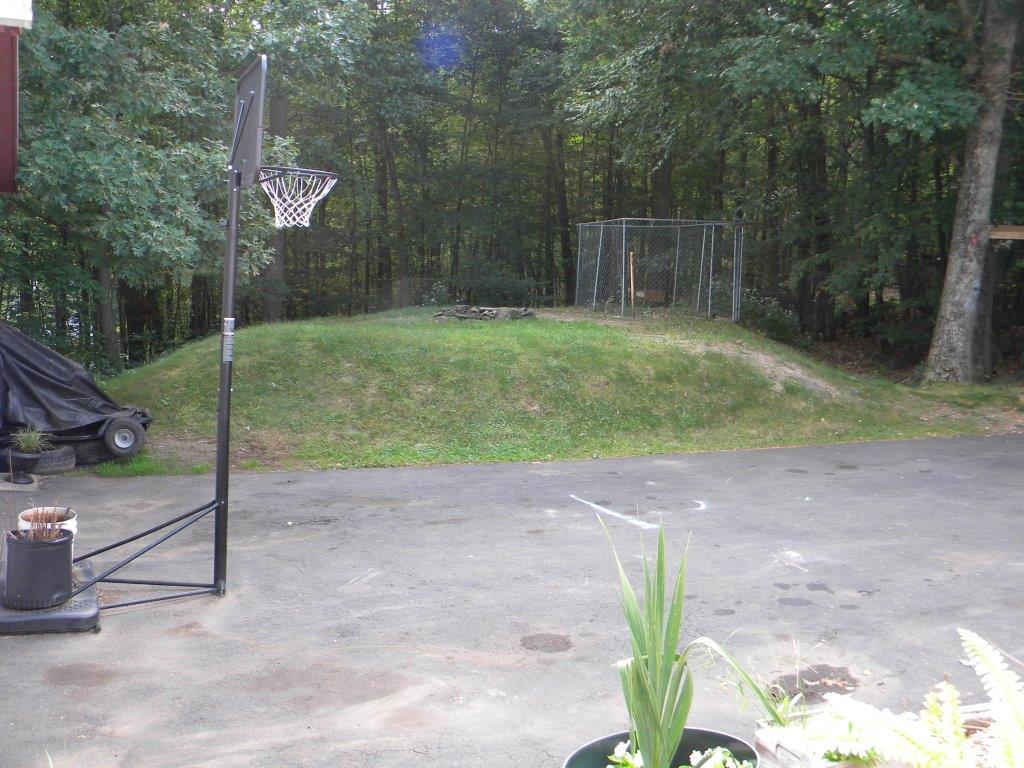 246 Well Rd, Greeley, PA 18425
