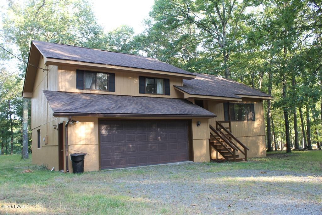 125 Oak Hill Rd, Hawley, PA 18428