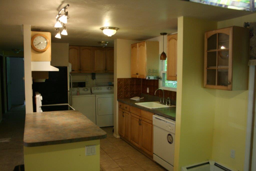 52 Humming Bird Lane, Hawley, PA 18428