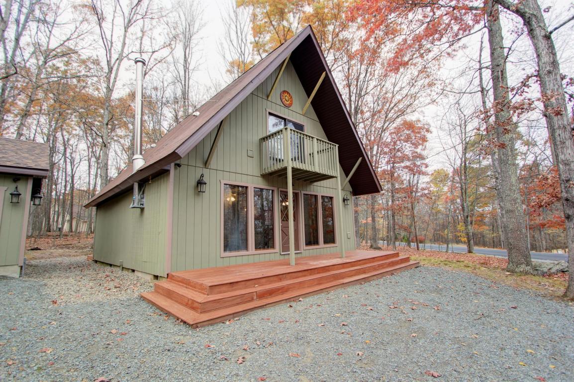 101 Firelight Ln, Lackawaxen, PA 18435
