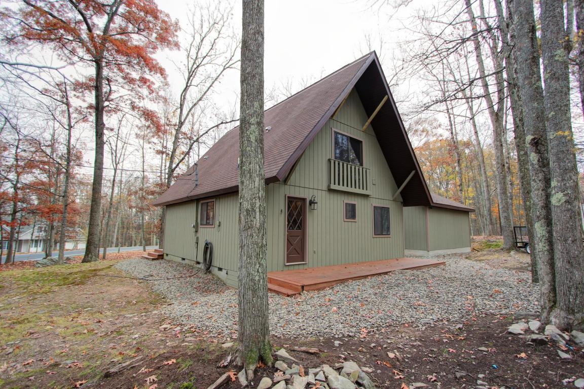 101 Firelight Ln, Lackawaxen, PA 18435