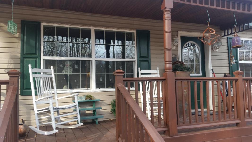 4215 Chestnut Hill, Lake Ariel, PA 18436