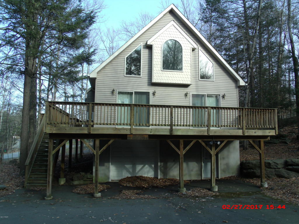 108 Wallenpaupak Dr, Lake Ariel, PA 18436