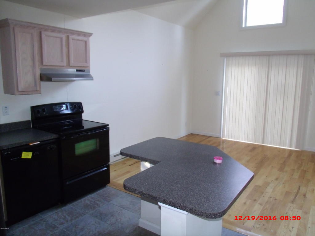 108 Wallenpaupak Dr, Lake Ariel, PA 18436