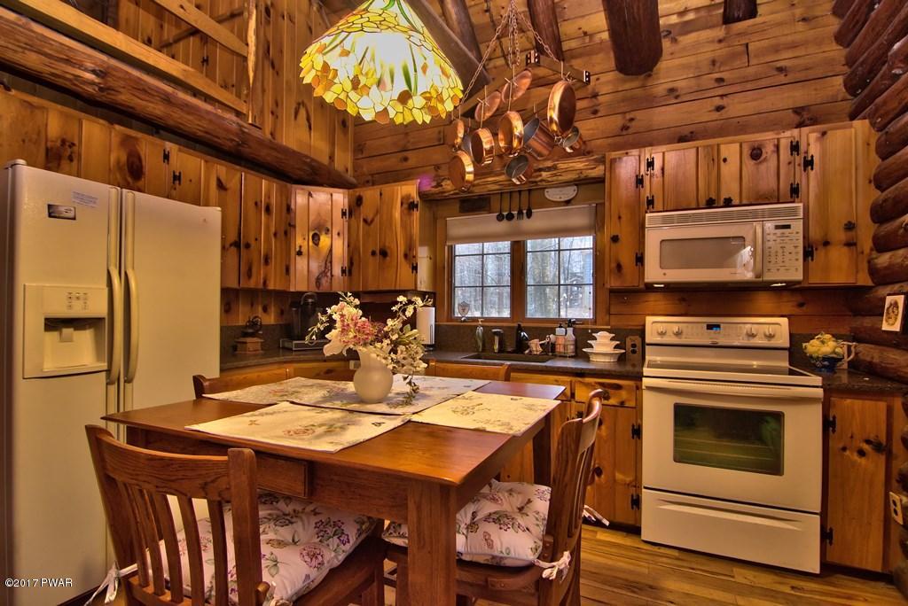 1250 Woodview Ter, Lake Ariel, PA 18436