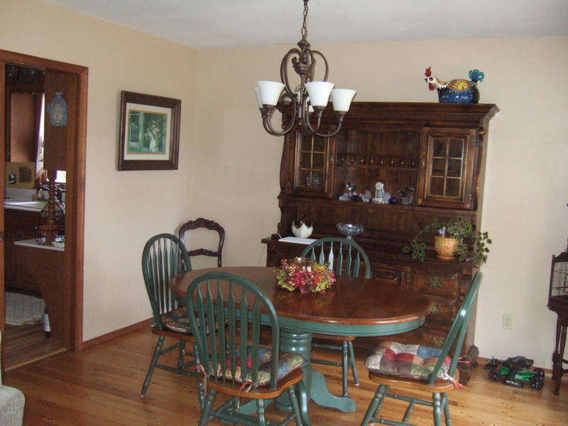 1072 Lakeland Drive, Lake Ariel, PA 18436