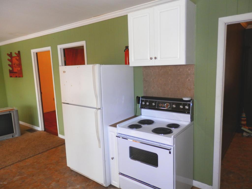 32 GEORGE Dr, Lake Ariel, PA 18436