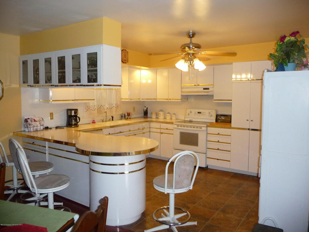 468 Bodnick St, Peckville, PA 18452