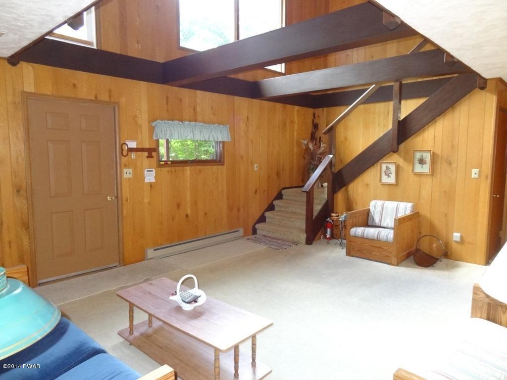107 Pico Ln, Tafton, PA 18464