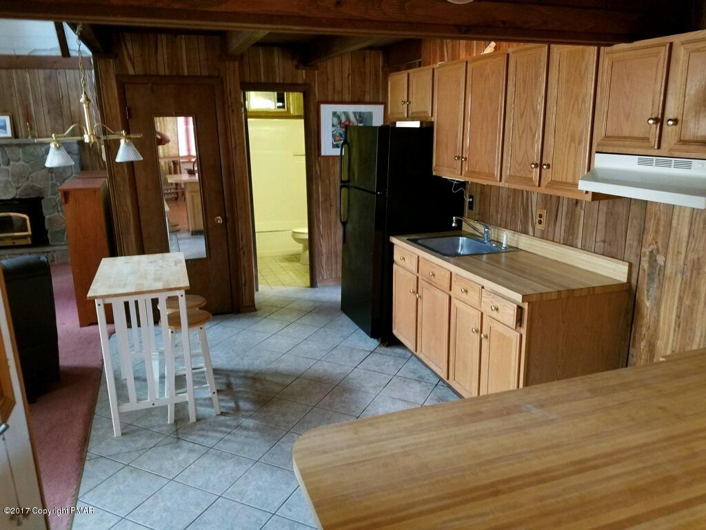 7727Apple Ln, Tobyhanna, PA 18466