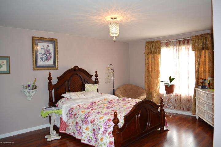 1234 Bryn Mawr St, Pa, PA 18504