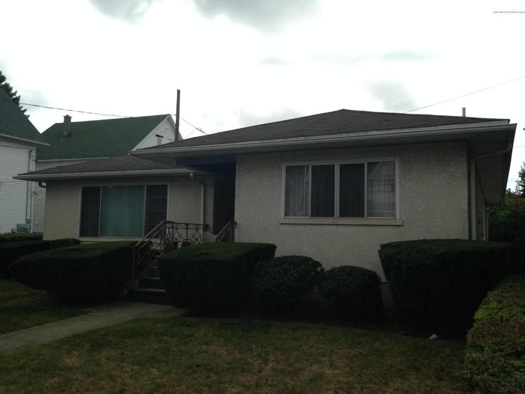 1119 Washburn St, Scranton, PA 18504