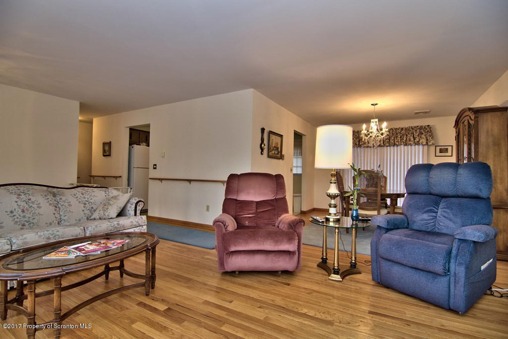 255 Phinney Street, Scranton, PA 18505