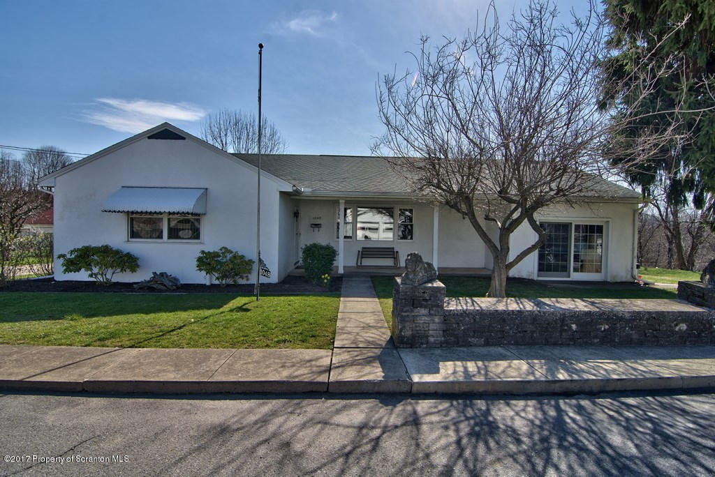 1048 Mohawk St, Scranton, PA 18508