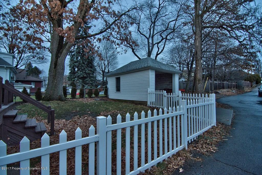 2014 N Washington Ave, Scranton, PA 18509