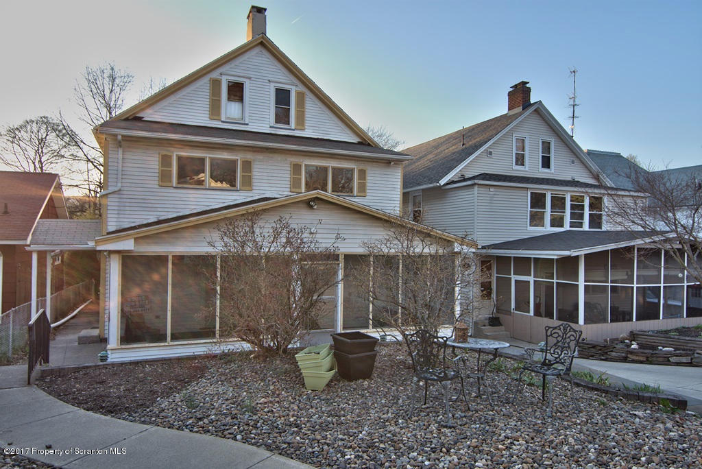 1744 Sanderson Ave, Scranton, PA 18509