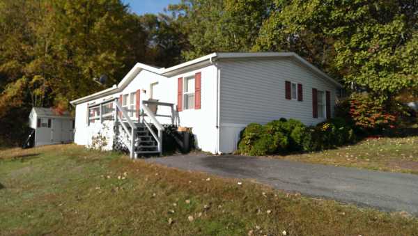 Maple Manor 3 Williams StreetTaylor, PA 18517