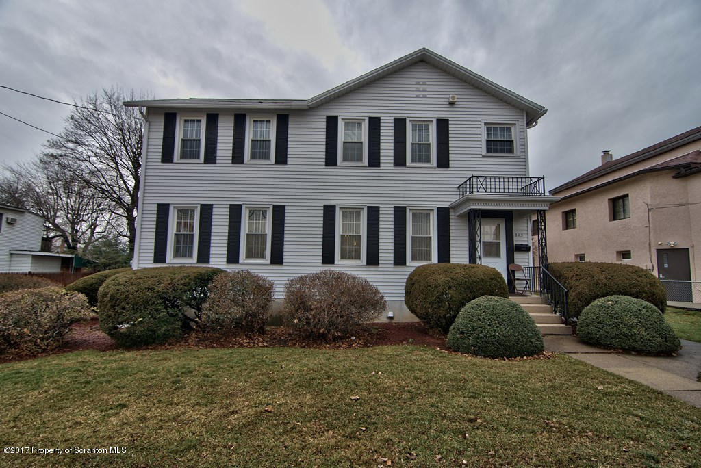 705 S Main St, Old Forge, PA 18518