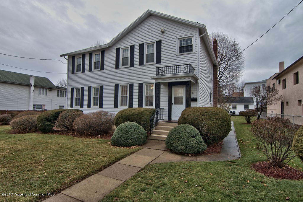 705 S Main St, Old Forge, PA 18518