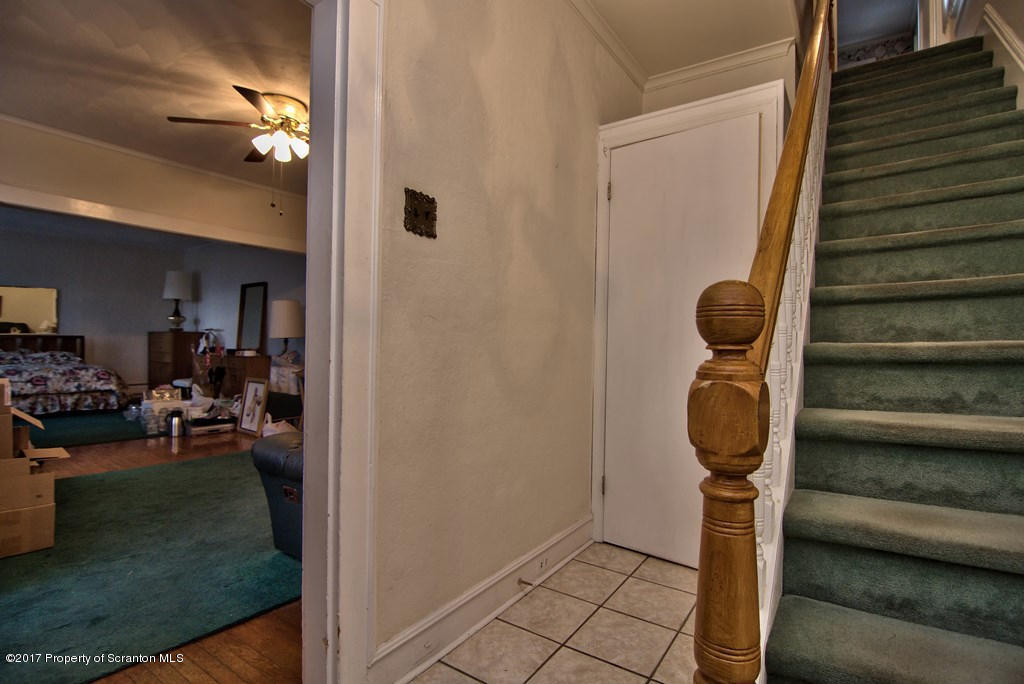 705 S Main St, Old Forge, PA 18518