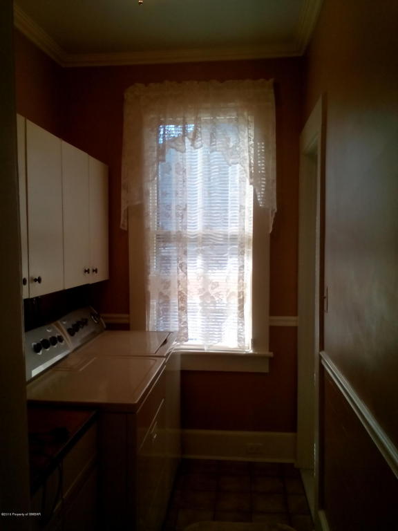 310 SUSQUEHANNA AVE, West Pittston, PA 18643