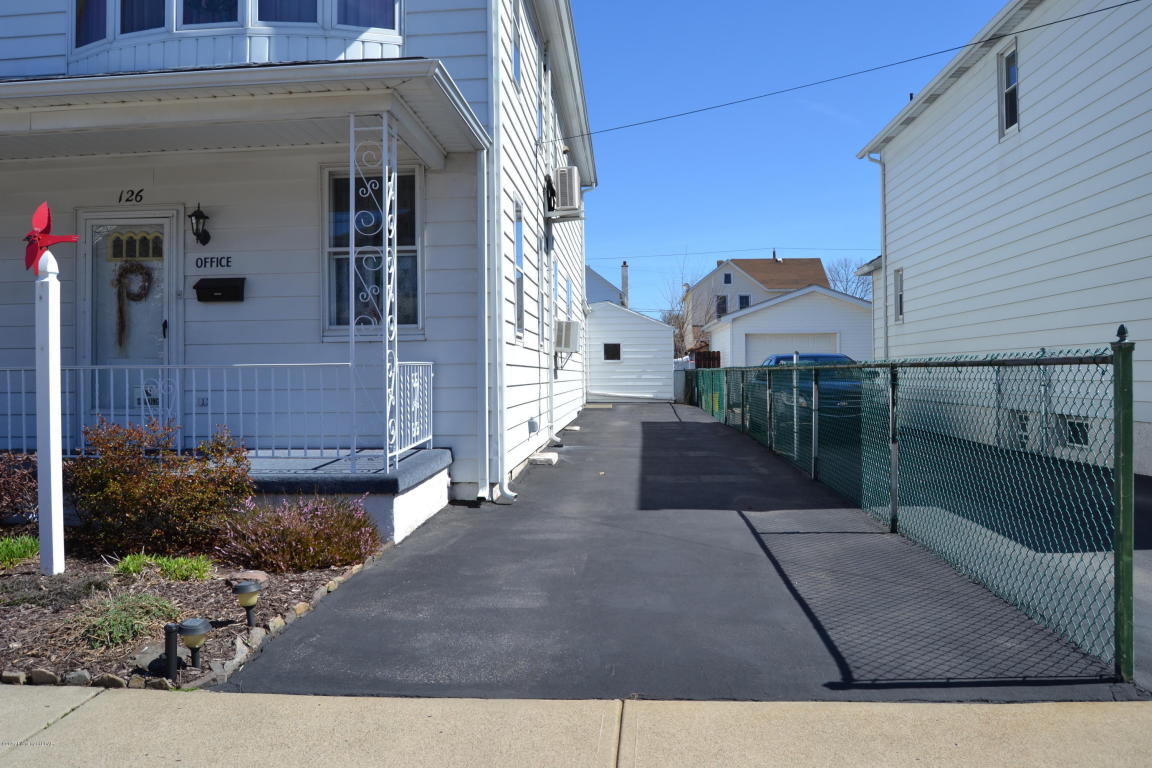 126 2nd St, Wyoming, PA 18644