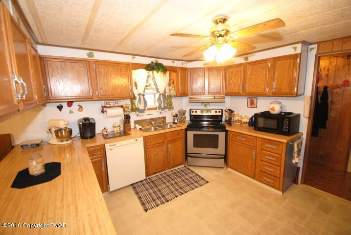 26OWL HOLE RD, White Haven, PA 18661