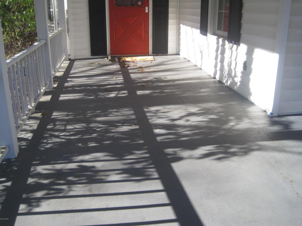 1075 Pennsylvania Ave, Friendsville, PA 18830