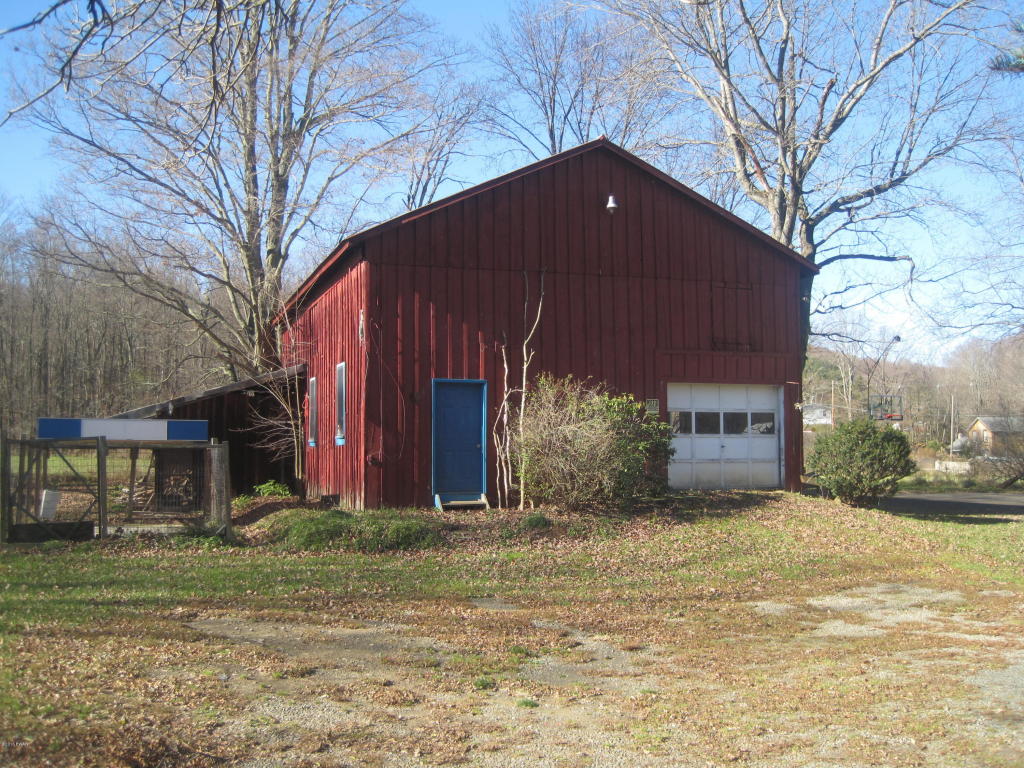 1075 Pennsylvania Ave, Friendsville, PA 18830