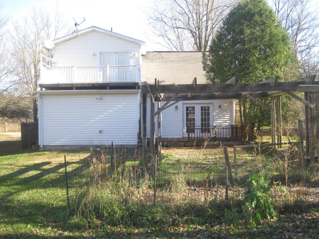 1075 Pennsylvania Ave, Friendsville, PA 18830