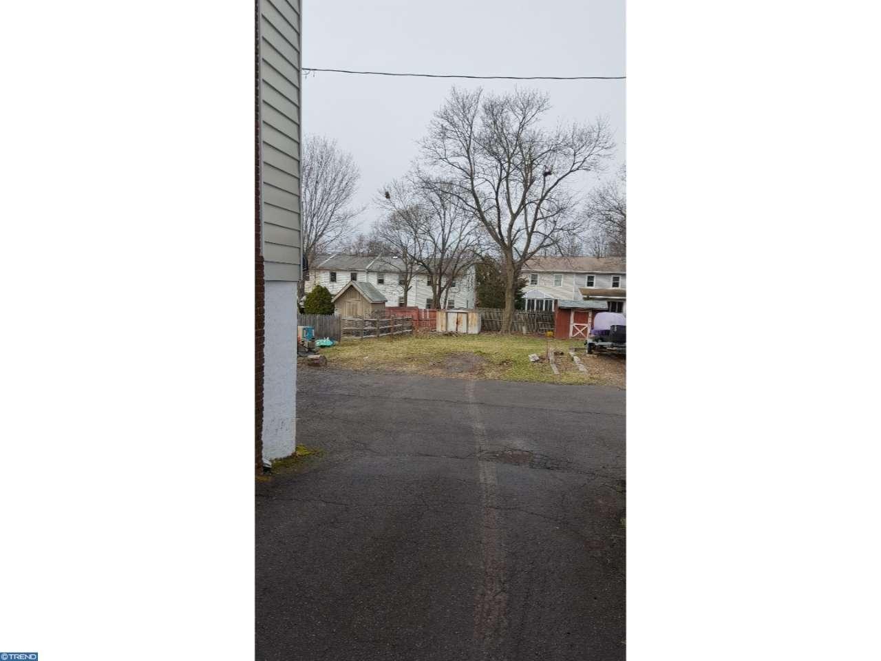 545 E BROAD STREET, Souderton, PA 18964