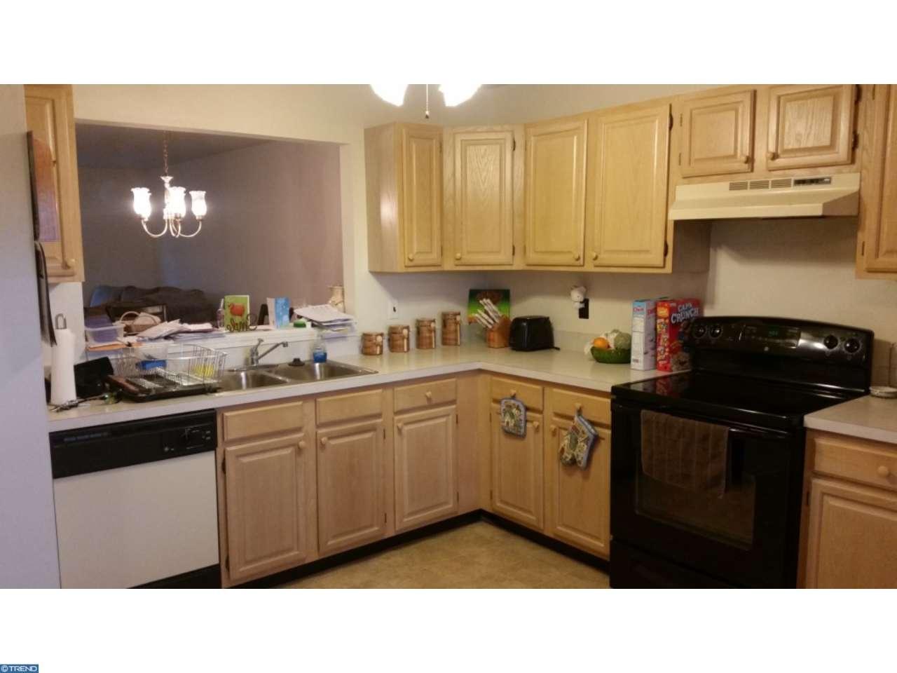 565APPLEWOOD COURT, Upper Chichester, PA 19014