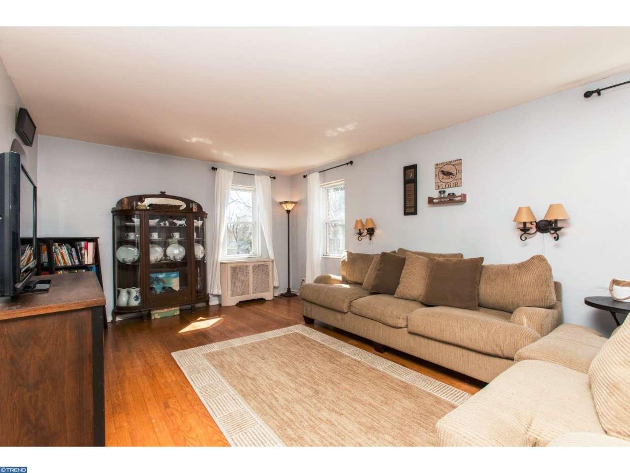 104 W Magnolia Ave, Aldan, PA 19018