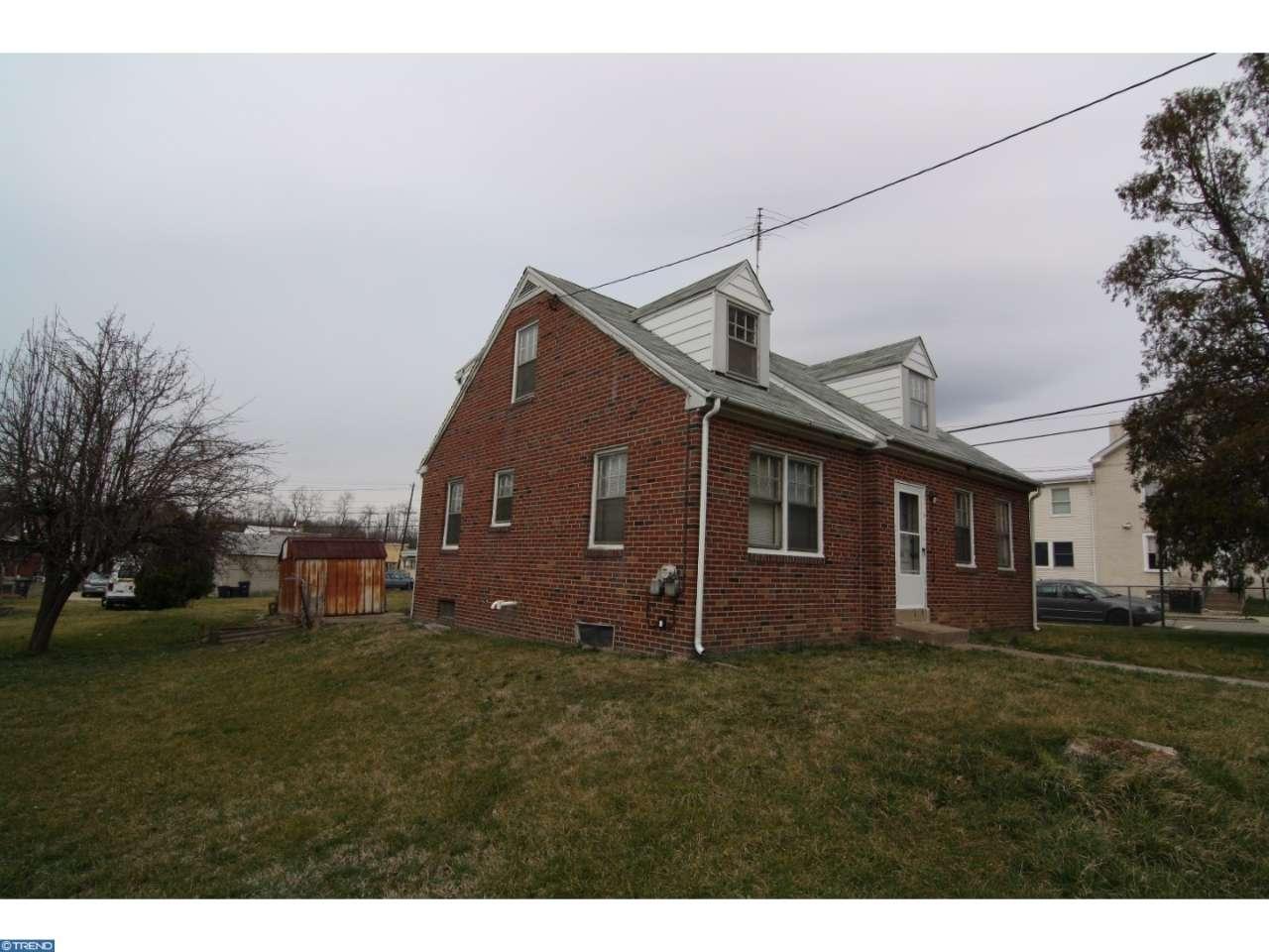1320 E 13TH ST, CRUM-LYNNE, PA 19022