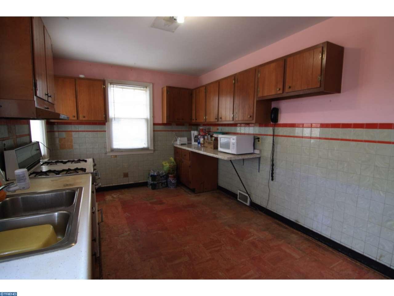 1320 E 13TH ST, CRUM-LYNNE, PA 19022
