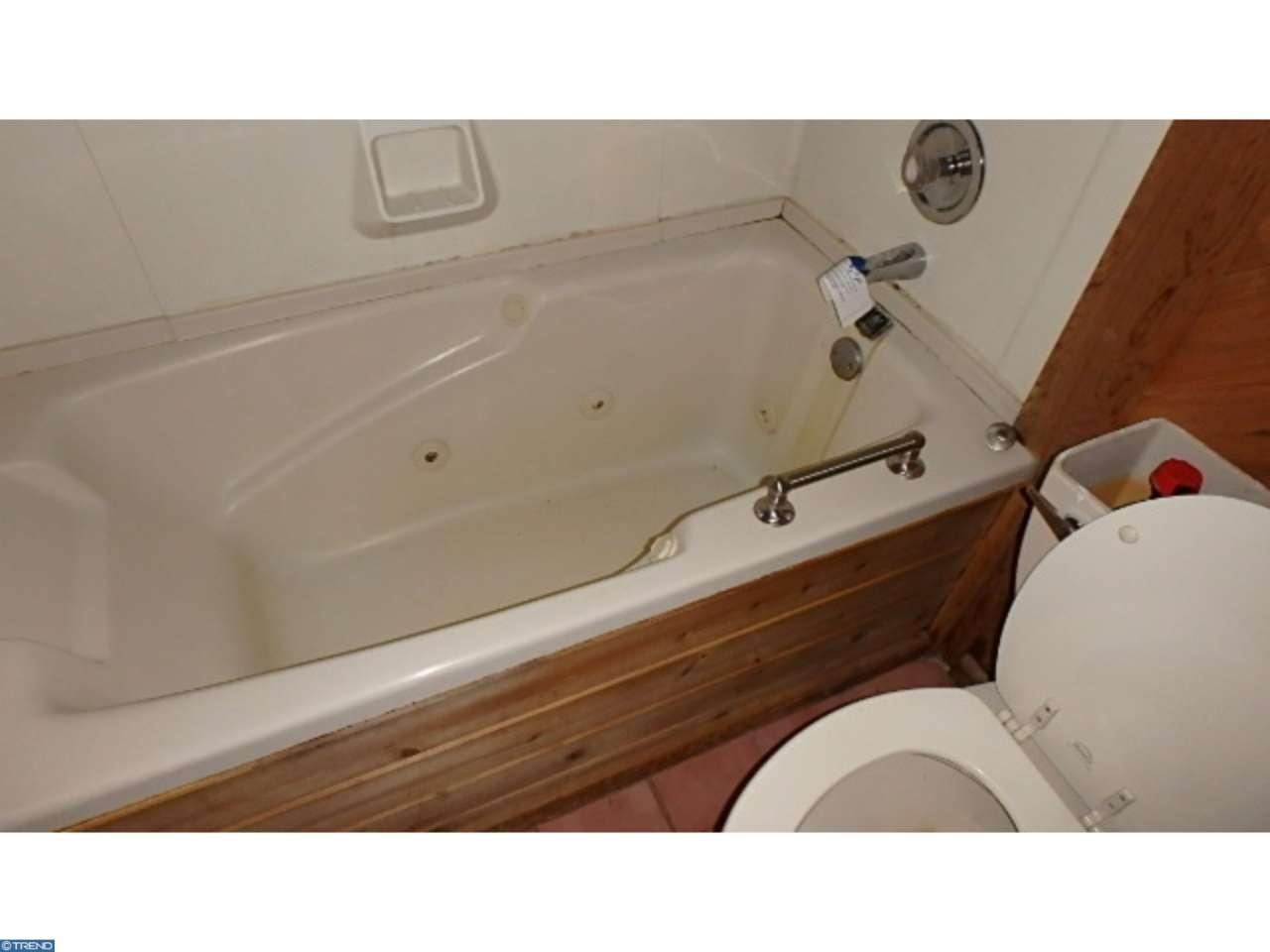 17BASSWOOD ROAD, Levittown, PA 19057