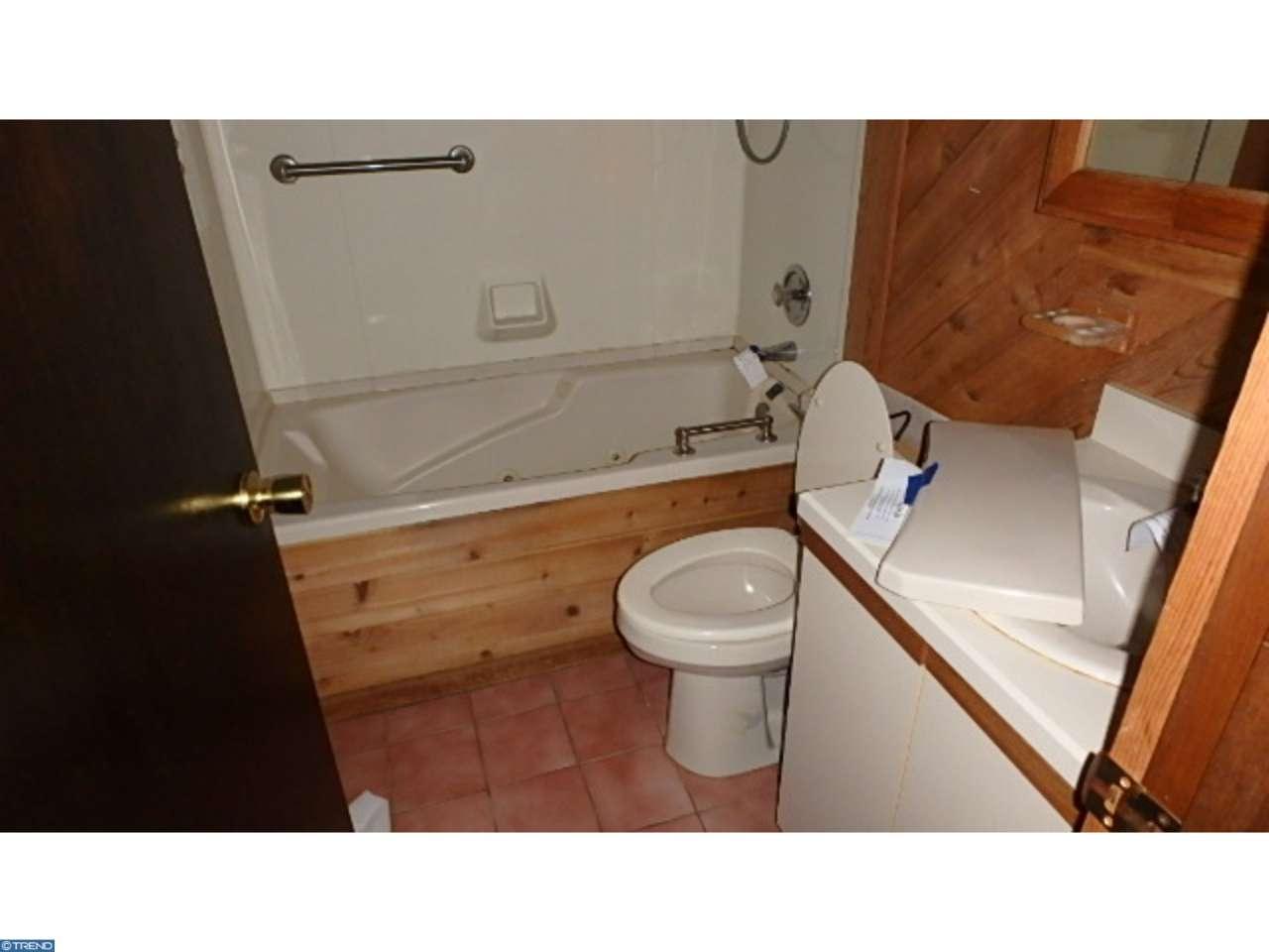 17BASSWOOD ROAD, Levittown, PA 19057